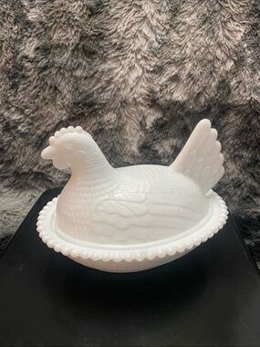Vintage “Hen on Nest" covered candy dish